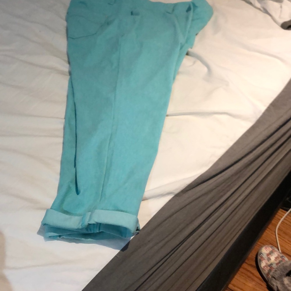 Ankle pants stretch